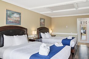 Canadas Best Value Desert Inn & Suites Cache Creek