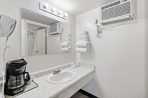 Canadas Best Value Desert Inn & Suites Cache Creek