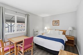 Canadas Best Value Desert Inn & Suites Cache Creek