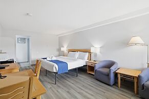 Canadas Best Value Desert Inn & Suites Cache Creek