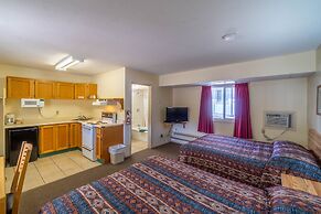 Canadas Best Value Desert Inn & Suites Cache Creek