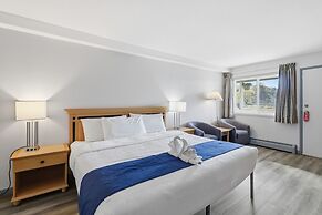 Canadas Best Value Desert Inn & Suites Cache Creek