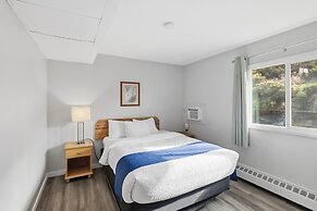 Canadas Best Value Desert Inn & Suites Cache Creek