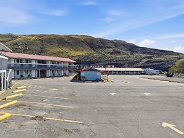 Canadas Best Value Desert Inn & Suites Cache Creek