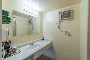 Canadas Best Value Desert Inn & Suites Cache Creek