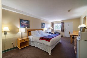 Canadas Best Value Desert Inn & Suites Cache Creek
