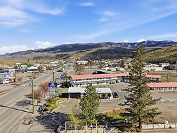 Canadas Best Value Desert Inn & Suites Cache Creek