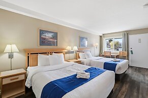 Canadas Best Value Desert Inn & Suites Cache Creek