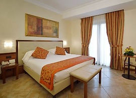 Hotel Athena