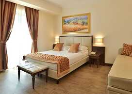 Hotel Athena