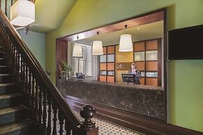 Adina Apartment Hotel Adelaide Treasury