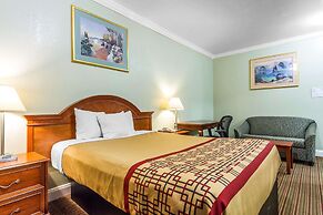 Rodeway Inn & Suites