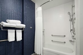 Fairfield Inn & Suites Newark Liberty International Airport