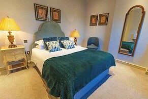 Ye Olde Bell Hotel & Spa