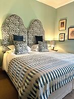 Ye Olde Bell Hotel & Spa