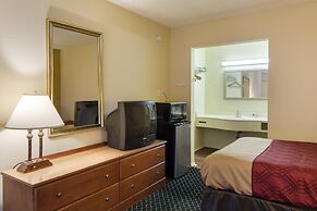 Econo Lodge Petersburg - Fort Lee