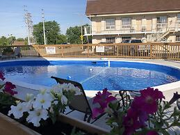 Falls Lodge by the Falls