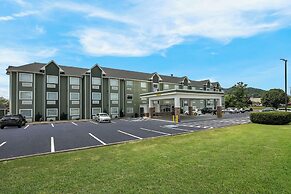 SureStay Plus Hotel by Best Western Sevierville