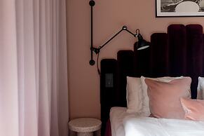 Quality Hotel Carlia