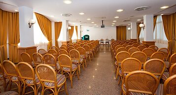 Ecoresort Le Sirenè - Caroli Hotels