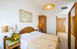 Ecoresort Le Sirenè - Caroli Hotels