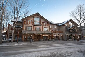 Brewster Mountain Lodge