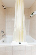 Brewster Mountain Lodge