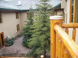 Brewster Mountain Lodge