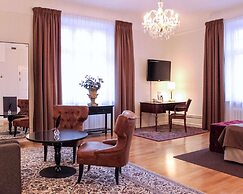 Home Hotel Drott