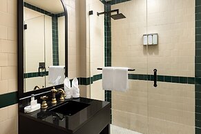 Balfour Miami Beach a Morgan’s Original