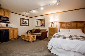 Kandahar Lodge at Whitefish Mountain Resort