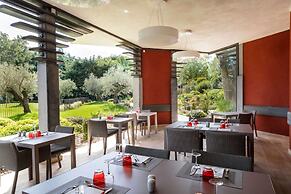 Best Western Plus Le Lavarin
