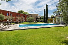 Best Western Plus Le Lavarin