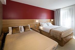 Best Western Plus Le Lavarin
