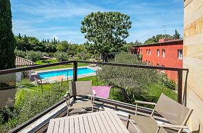 Best Western Plus Le Lavarin