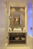 Best Western Plus Le Lavarin