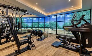 Best Western Plus Le Lavarin
