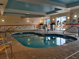 Comfort Inn & Suites South Akron