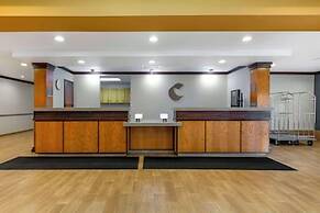 Comfort Inn & Suites Akron South