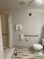 Comfort Inn & Suites Akron South