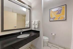 Comfort Inn & Suites Akron South