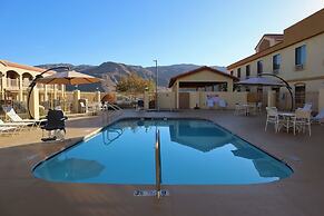 Oasis Inn & Suites Joshua Tree - 29 Palms