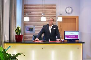 Lucia Hotel