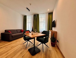 Lucia Hotel
