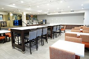 Best Western Paramus Hotel & Suites