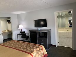 Pigeon Forge Parkway Inn