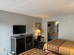Pigeon Forge Parkway Inn