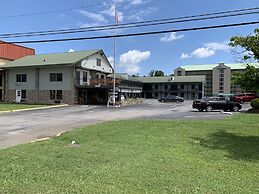 Pigeon Forge Parkway Inn