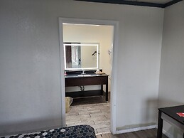 Econo Lodge Wytheville I-77 & I-81