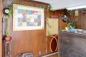 American Inn and Suites